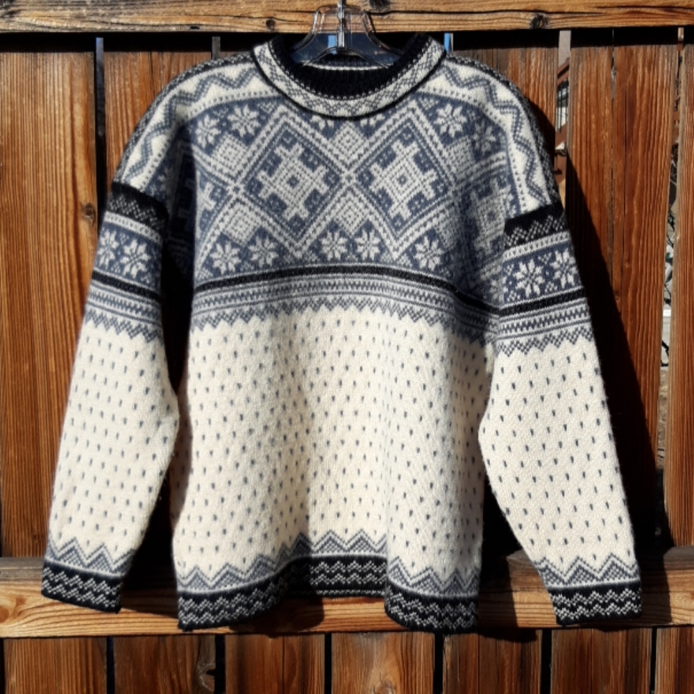 Dale of Norway wool heavy knit sweater size
